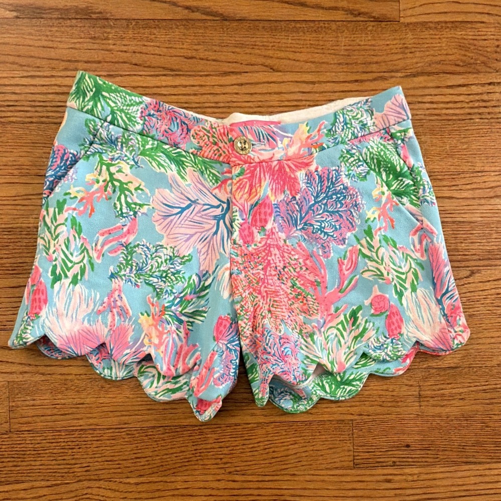 Lilly Pulitzer Women's Multicolor Floral Chino Scallop Hem Shorts Size 2